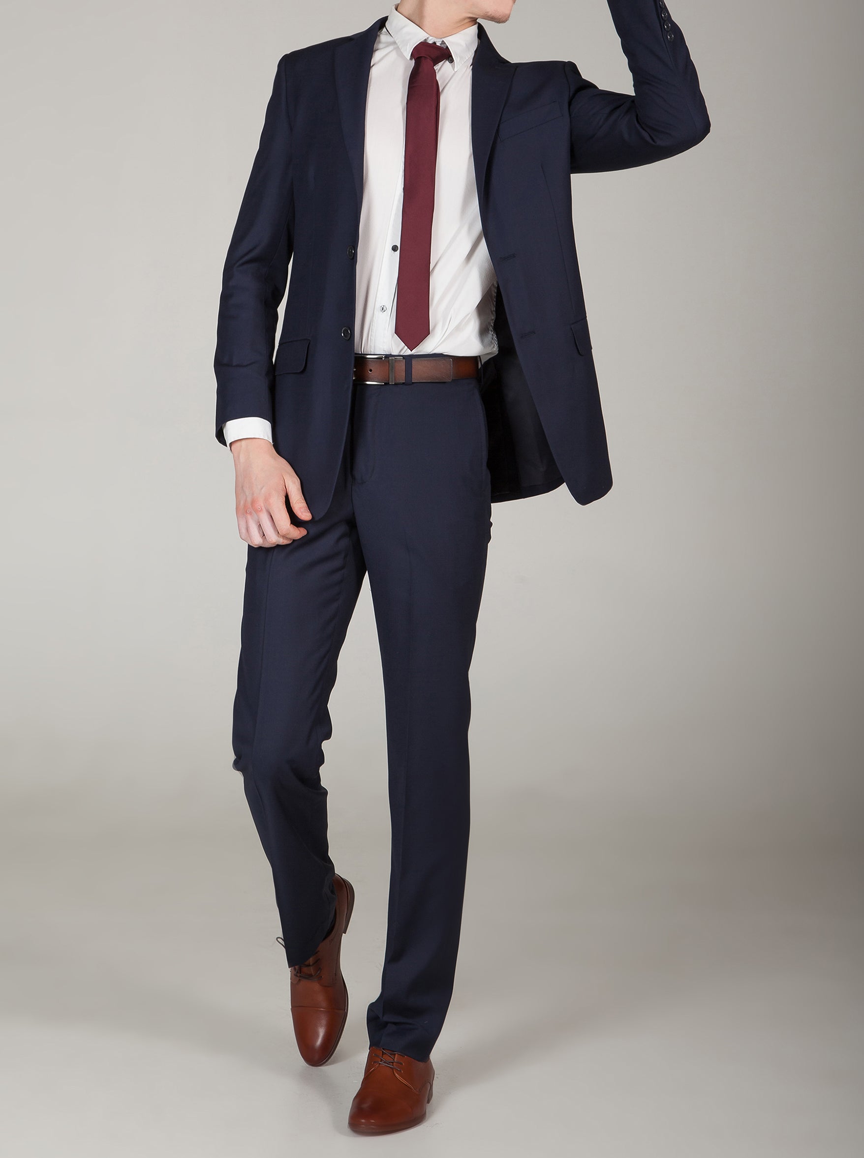 Navy Suit Color Combinations with Shirt and Tie: A Guide to Sharp and –  MENSWEARR